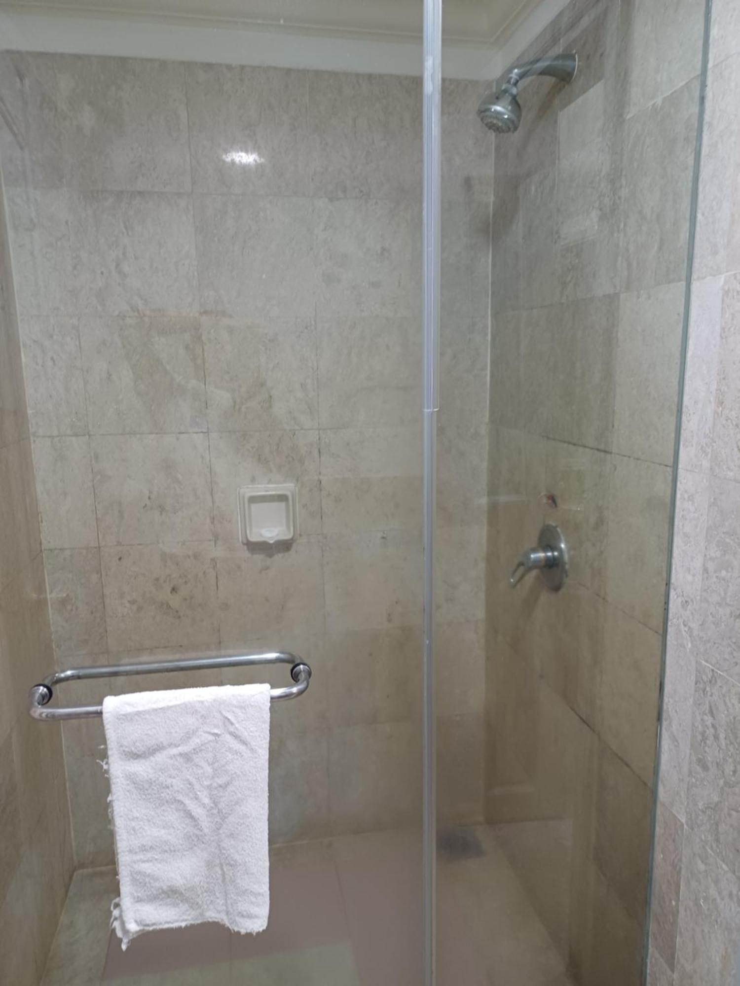 Kl Cozy East Suite At Times Square Apartment *