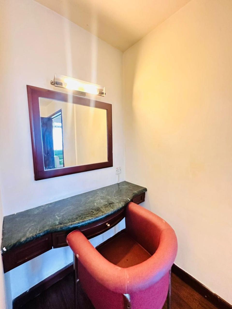 Kl Cozy East Suite At Times Square Apartment *