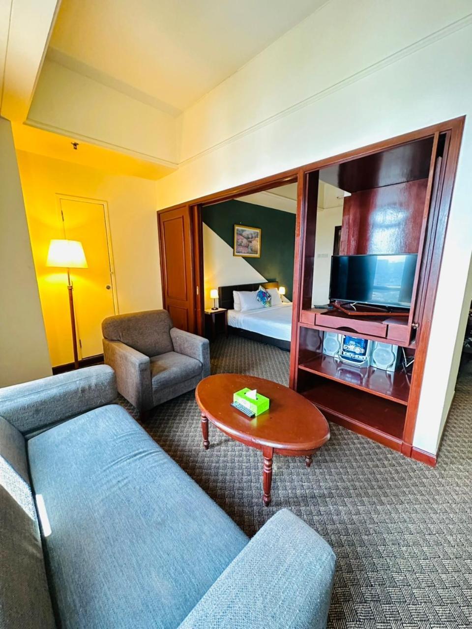 Apartment Kl Cozy East Suite At Times Square *