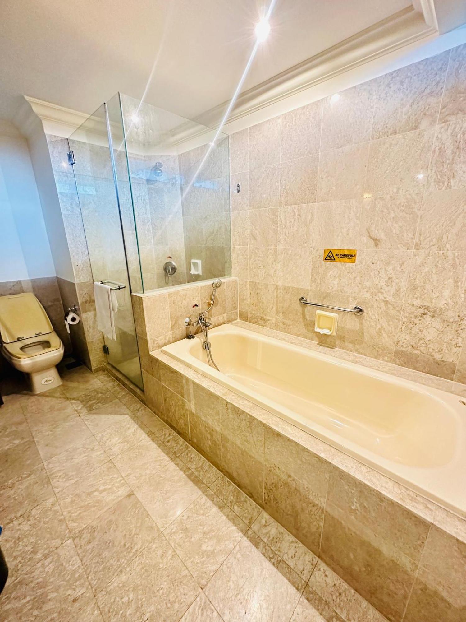 Apartment Kl Cozy East Suite At Times Square